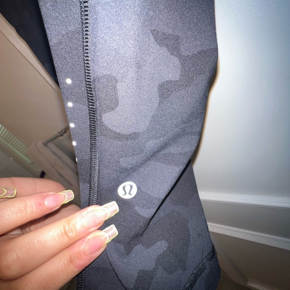 LULULEMON LEGGINGS - Picture 6 of 7